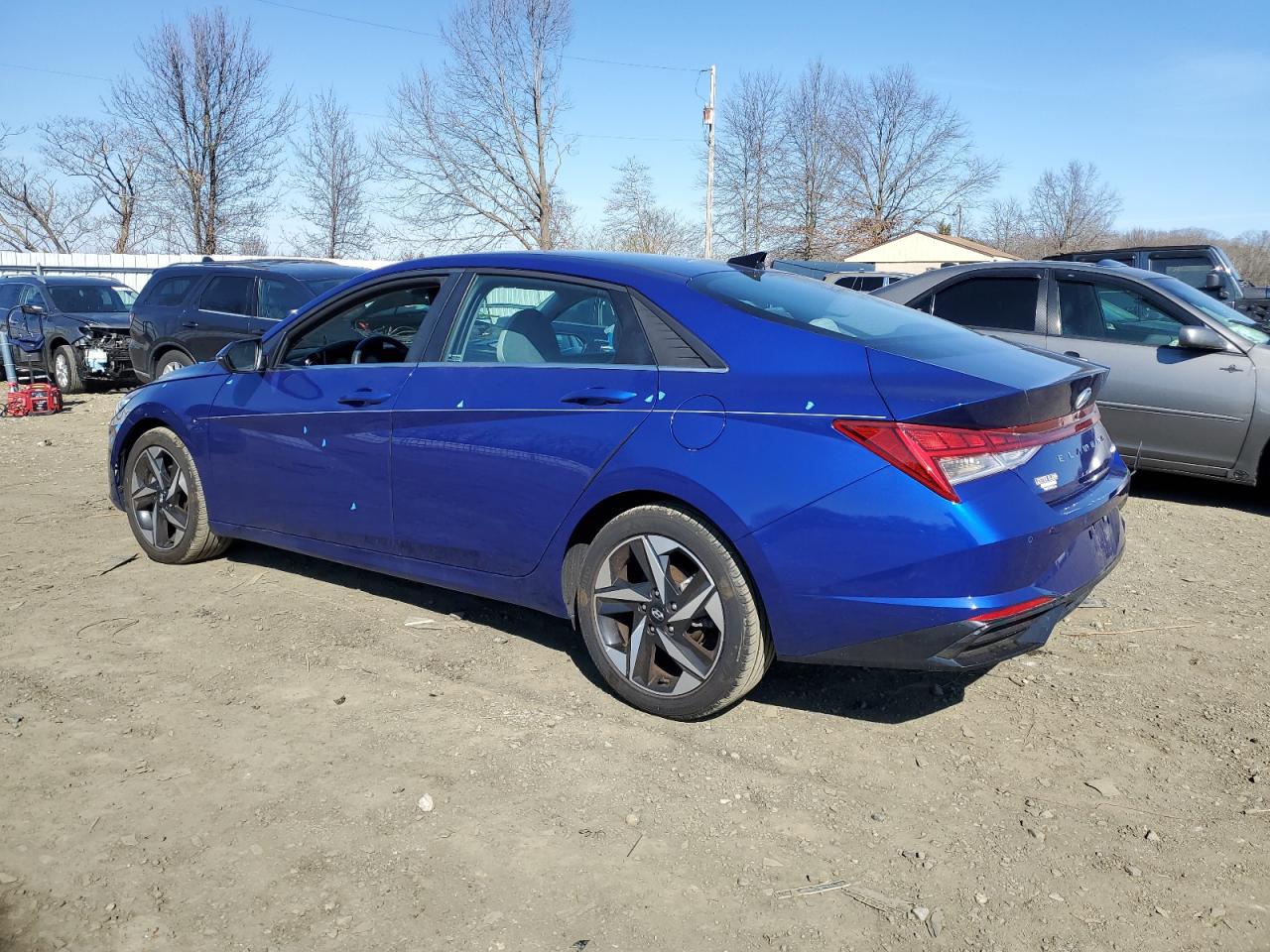 2023 Hyundai Elantra - Image 2