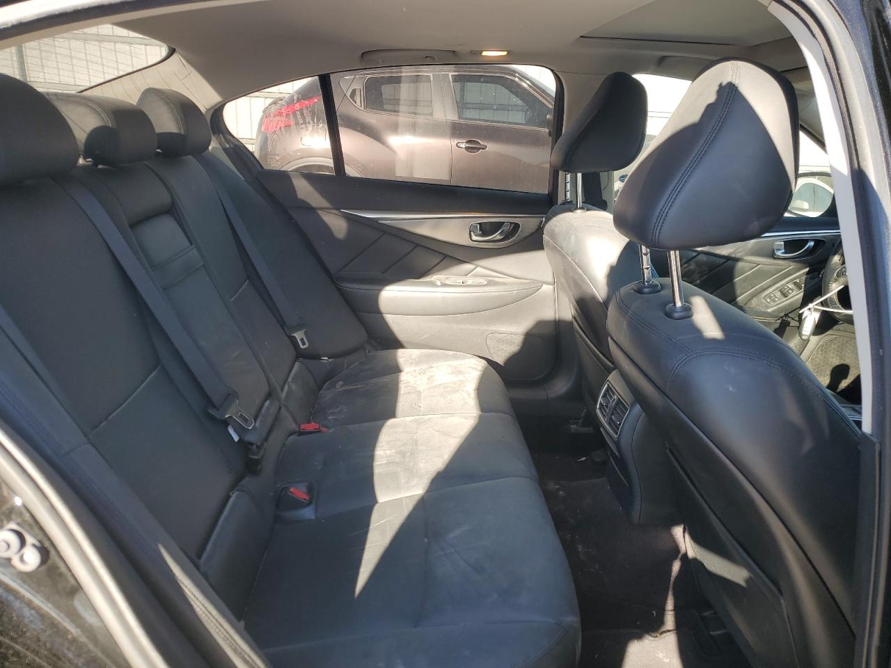 2016 Infiniti Q50 - Image 10