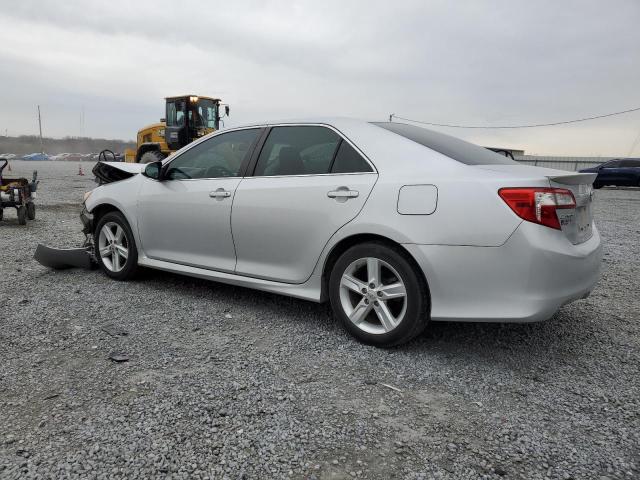  TOYOTA CAMRY 2012 Серебристый