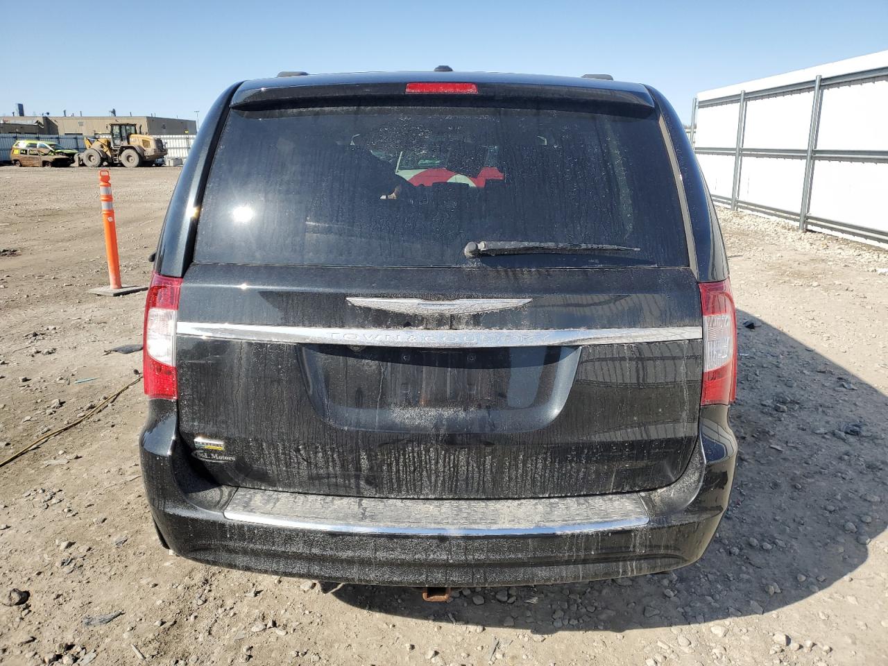 2013 Chrysler Town & Country - Image 6