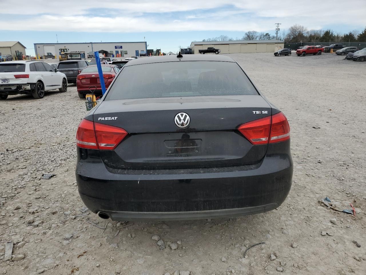 2014 Volkswagen Passat - Image 6