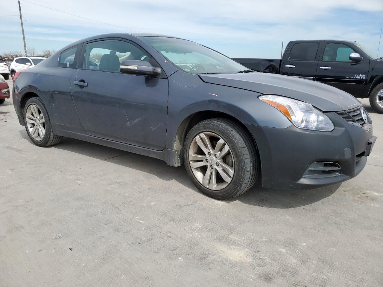 2012 Nissan Altima - Image 4