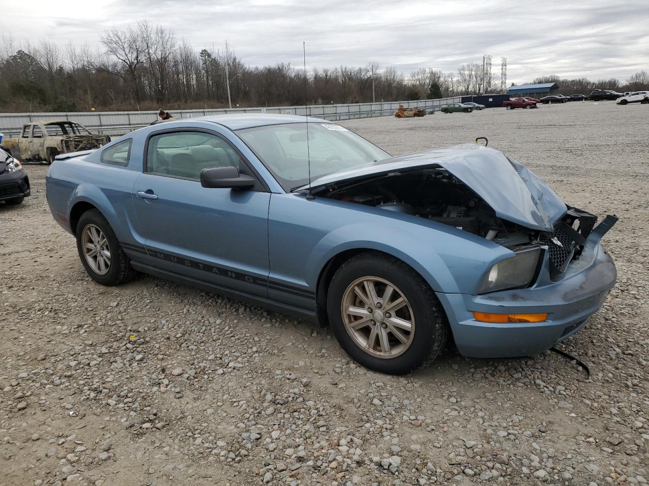 2008 Ford Mustang - Image 4