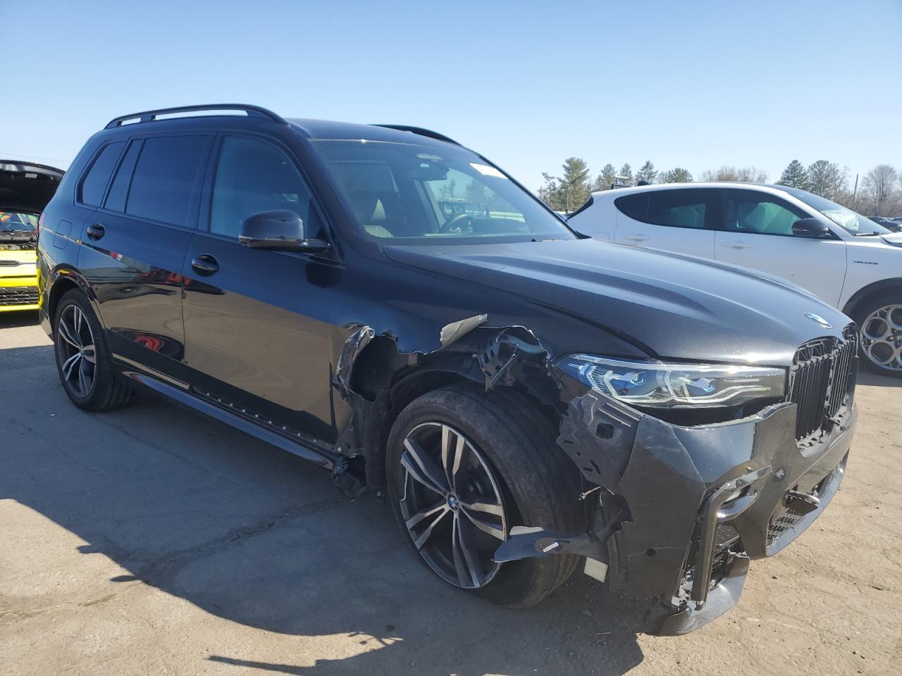 2021 BMW X7 - Image 4