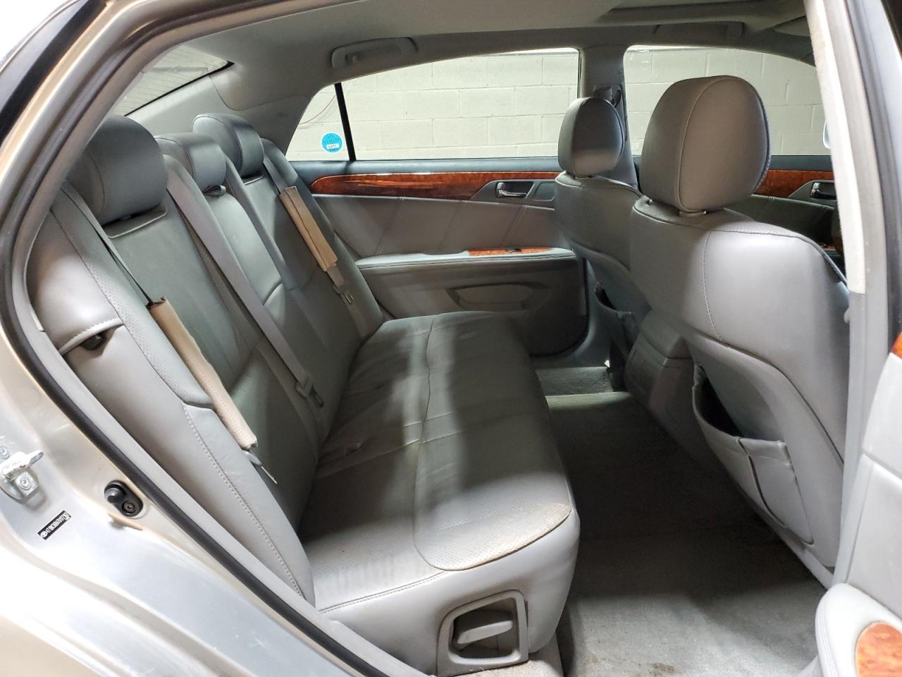 2007 Toyota Avalon - Image 10
