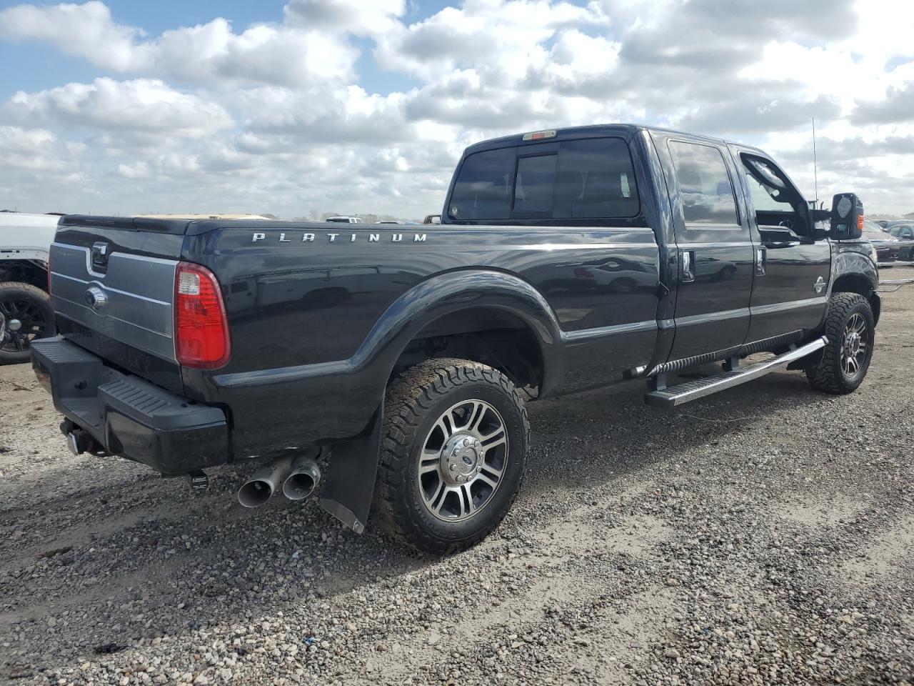 2014 Ford F350 - Image 3