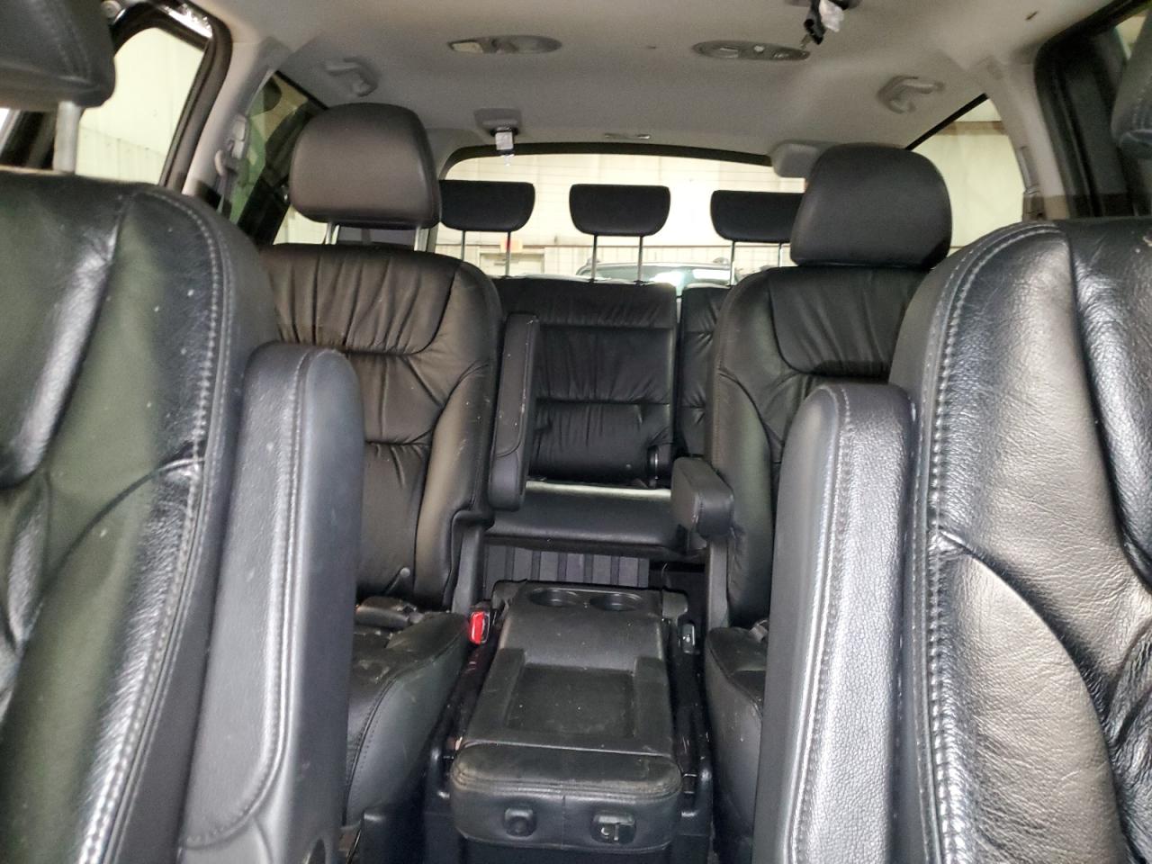 2010 Honda Odyssey - Image 10