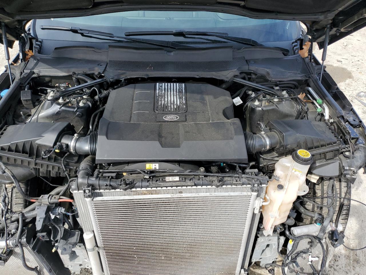2018 Land Rover Range Rover - Image 12