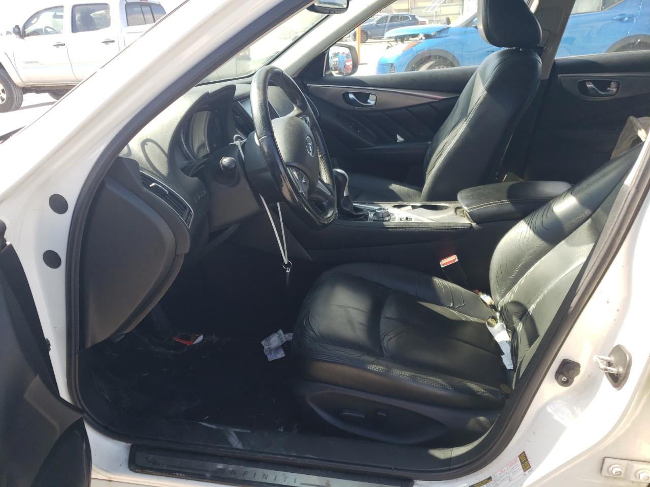 2015 Infiniti Q50 - Image 7