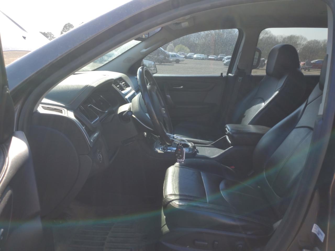 2014 GMC Acadia - Image 7