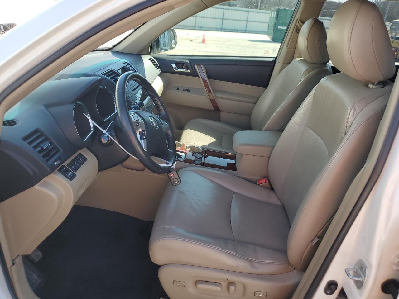 2012 Toyota Highlander - Image 7