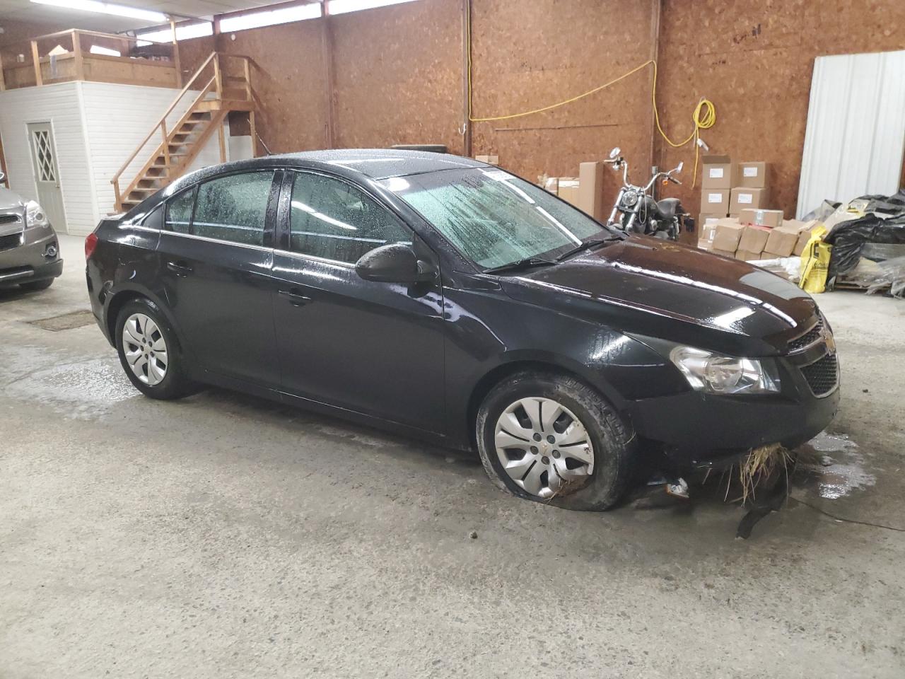 2012 Chevrolet Cruze - Image 4