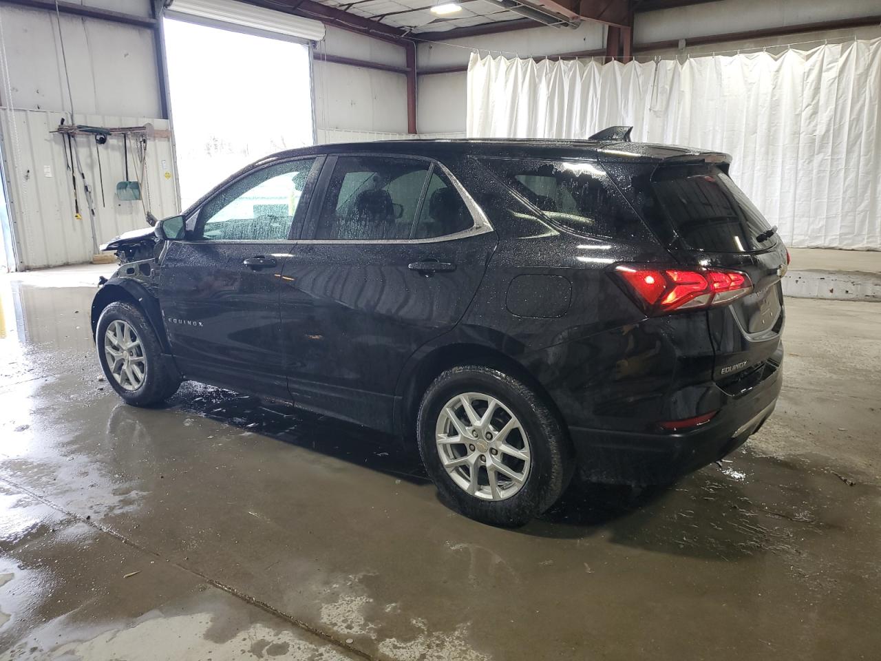 2023 Chevrolet Equinox - Image 2
