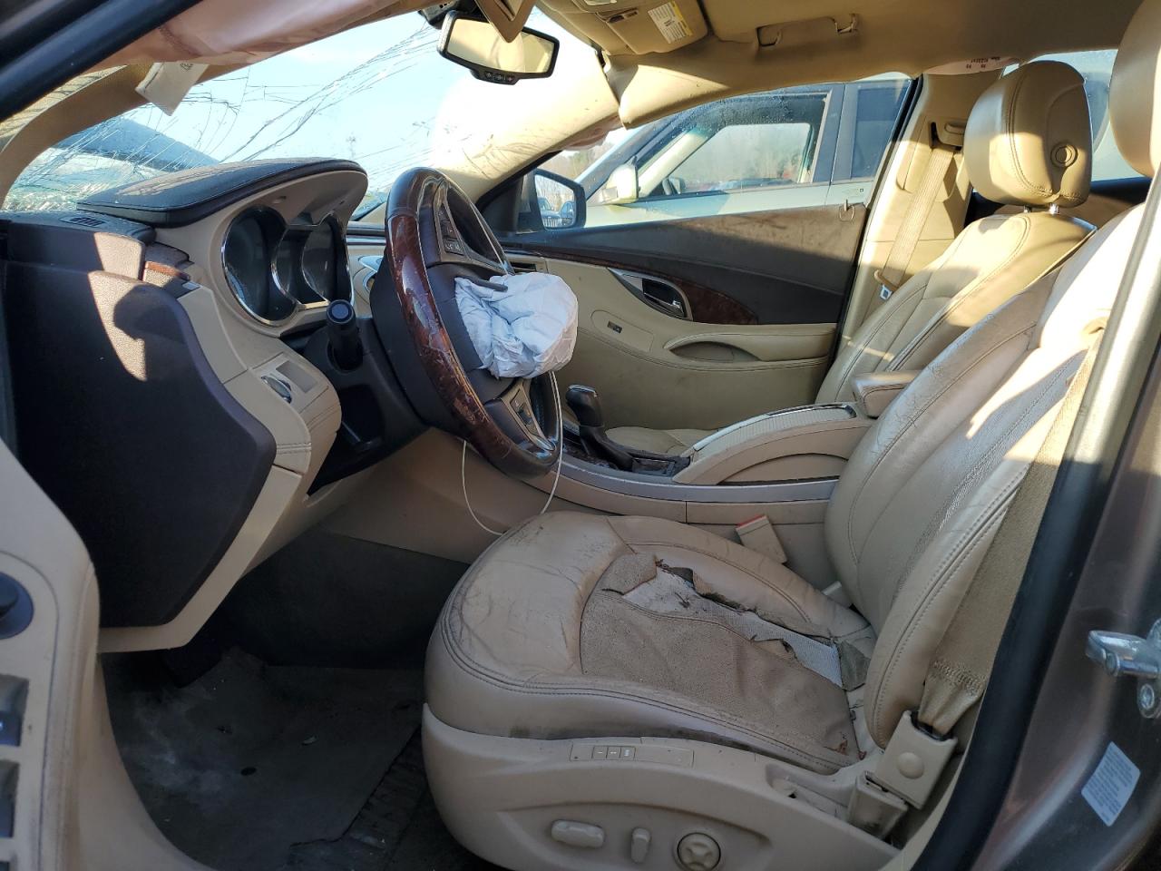 2010 Buick LaCrosse - Image 7