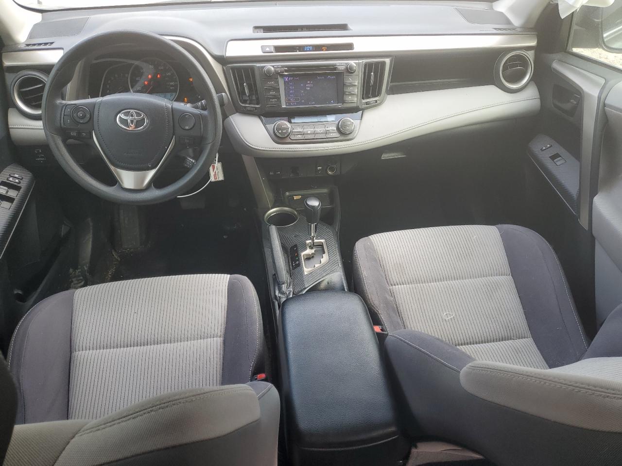 2013 Toyota RAV 4 - Image 8