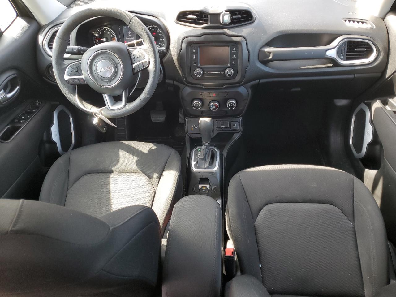 2019 Jeep Renegade - Image 8