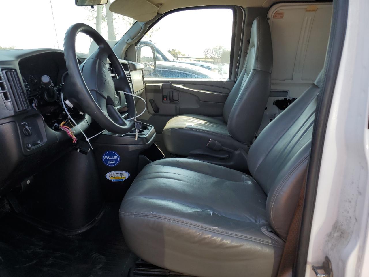 2007 Chevrolet Express - Image 7