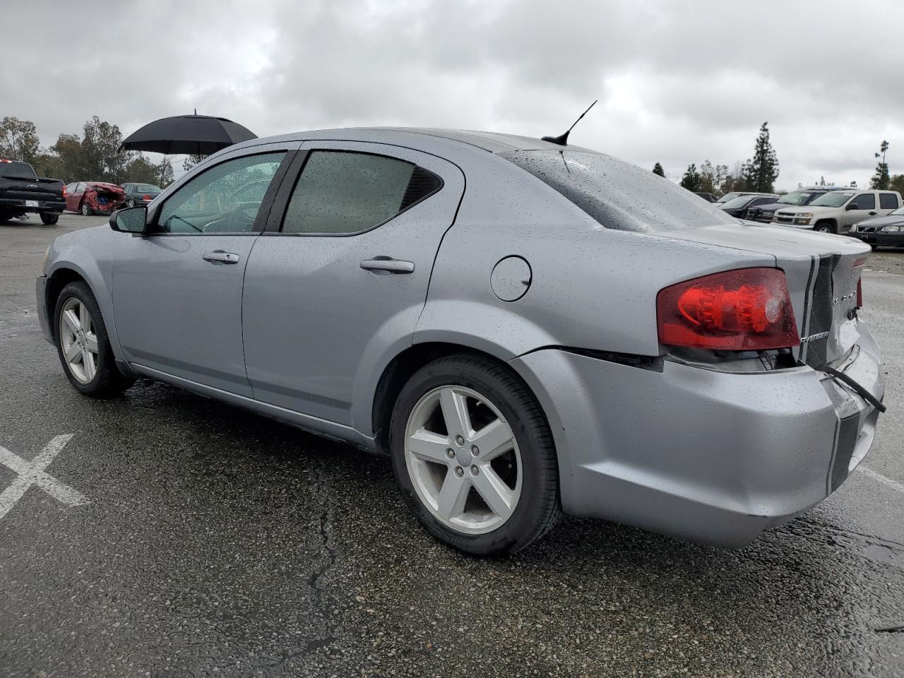 2013 Dodge Avenger - Image 2