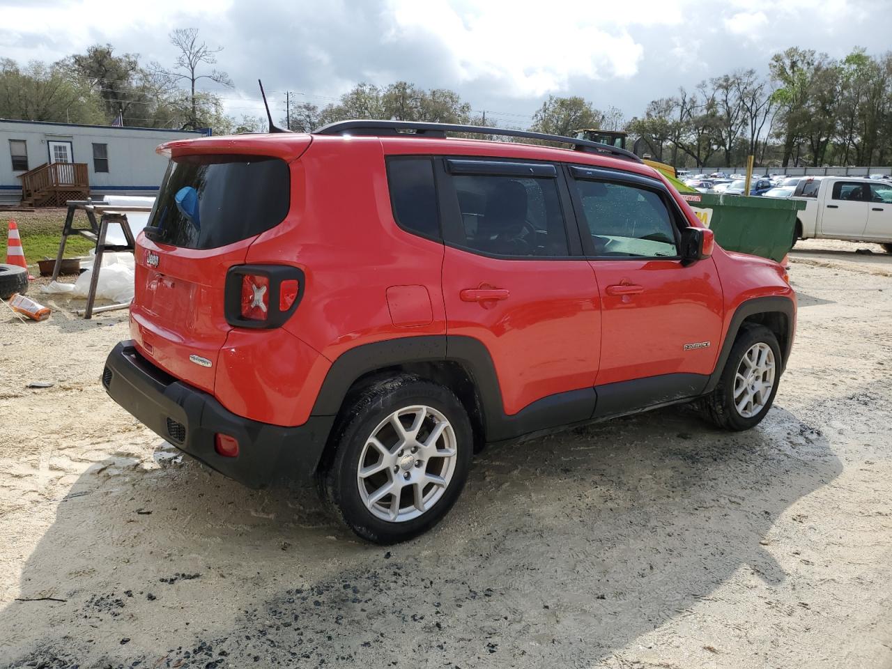 2019 Jeep Renegade - Image 3