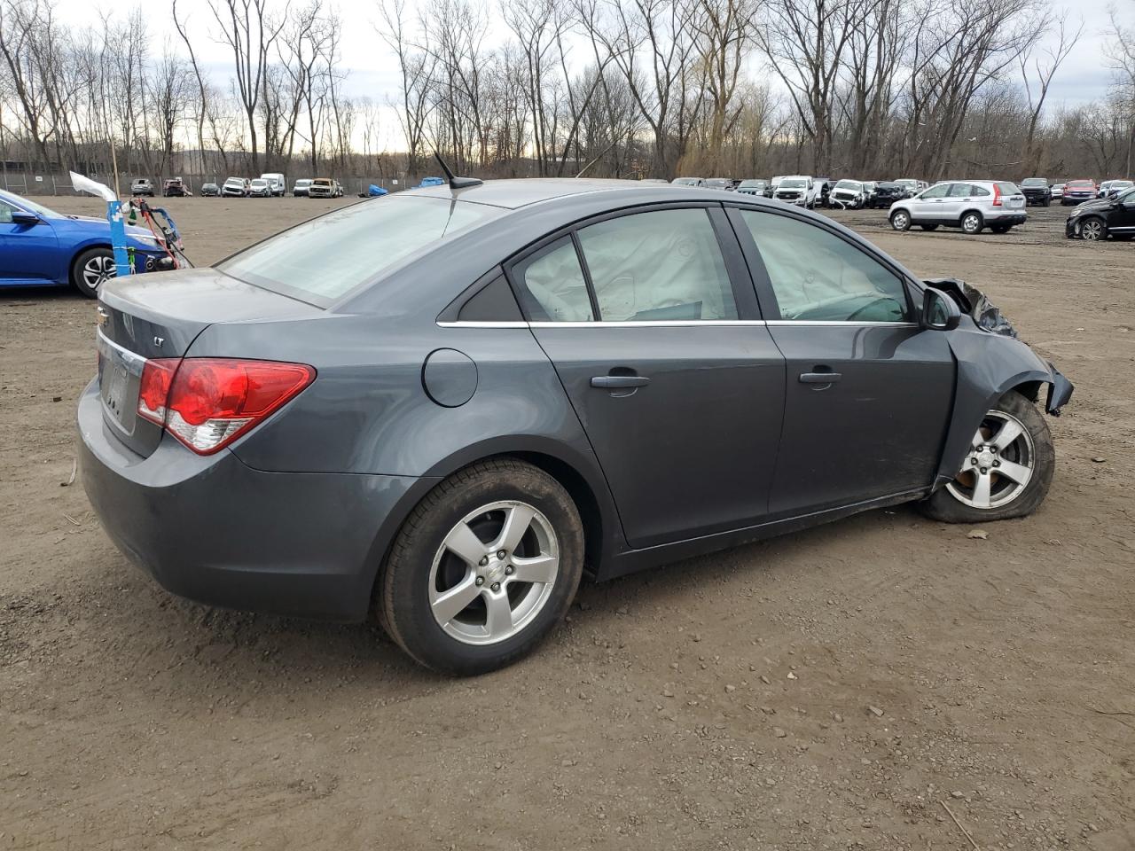 2013 Chevrolet Cruze - Image 3