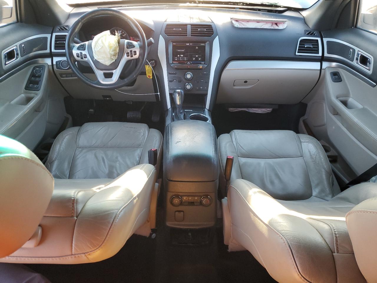 2014 Ford Explorer - Image 8