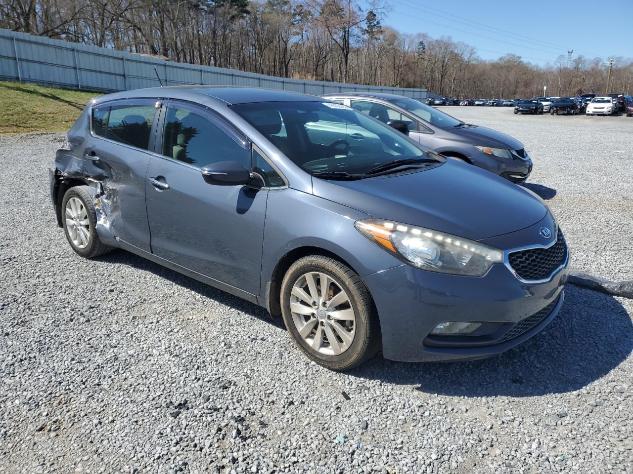 2015 Kia Forte - Image 4