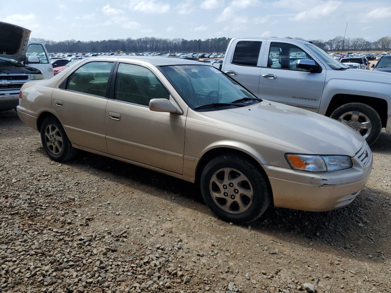 1999 Toyota Camry - Image 4
