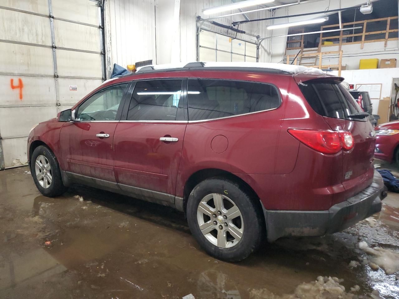 2010 Chevrolet Traverse - Image 2