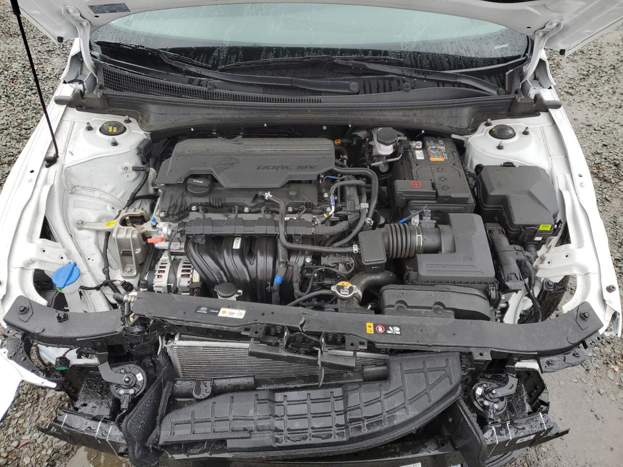 2024 Hyundai Elantra - Image 11