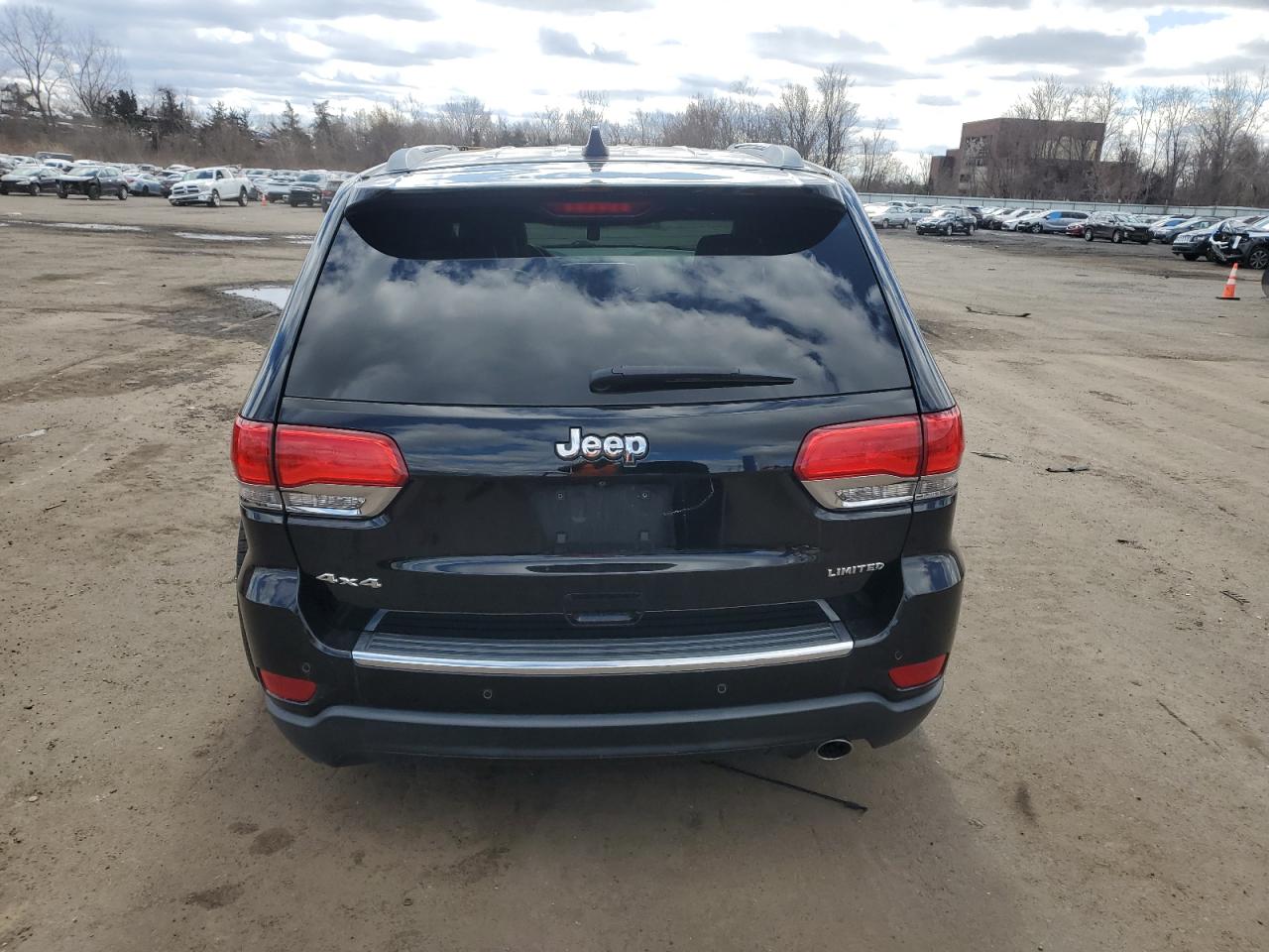 2018 Jeep Grand Cherokee - Image 6