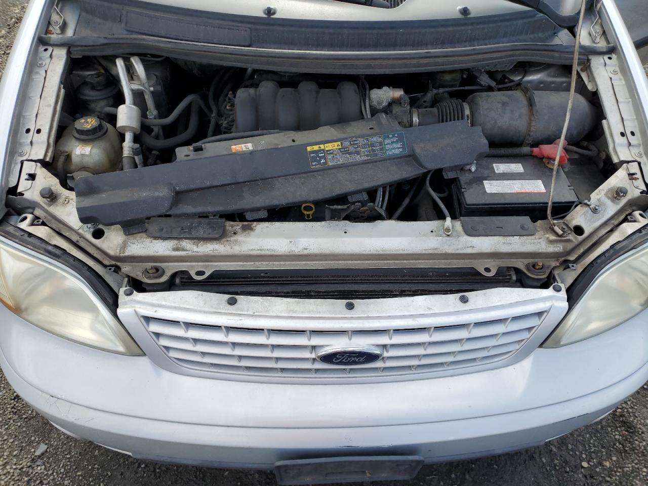 2003 Ford Windstar - Image 12