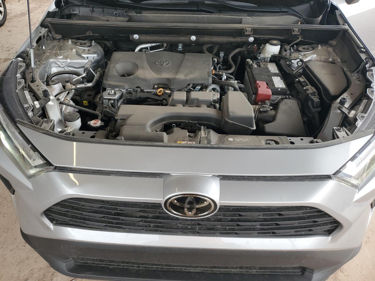 2024 Toyota RAV 4 - Image 12