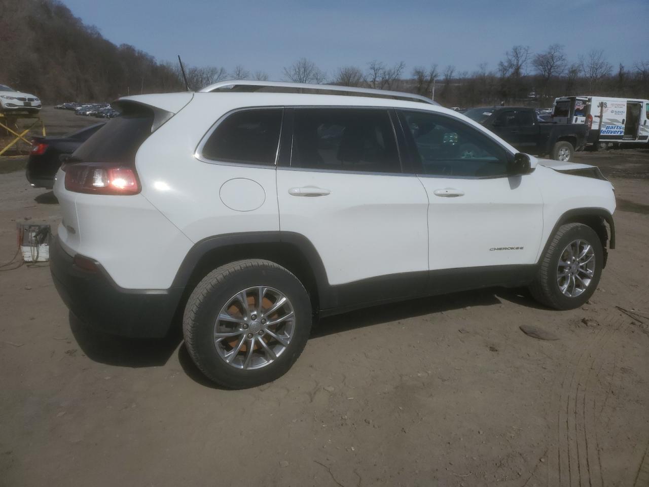 2019 Jeep Grand Cherokee - Image 3
