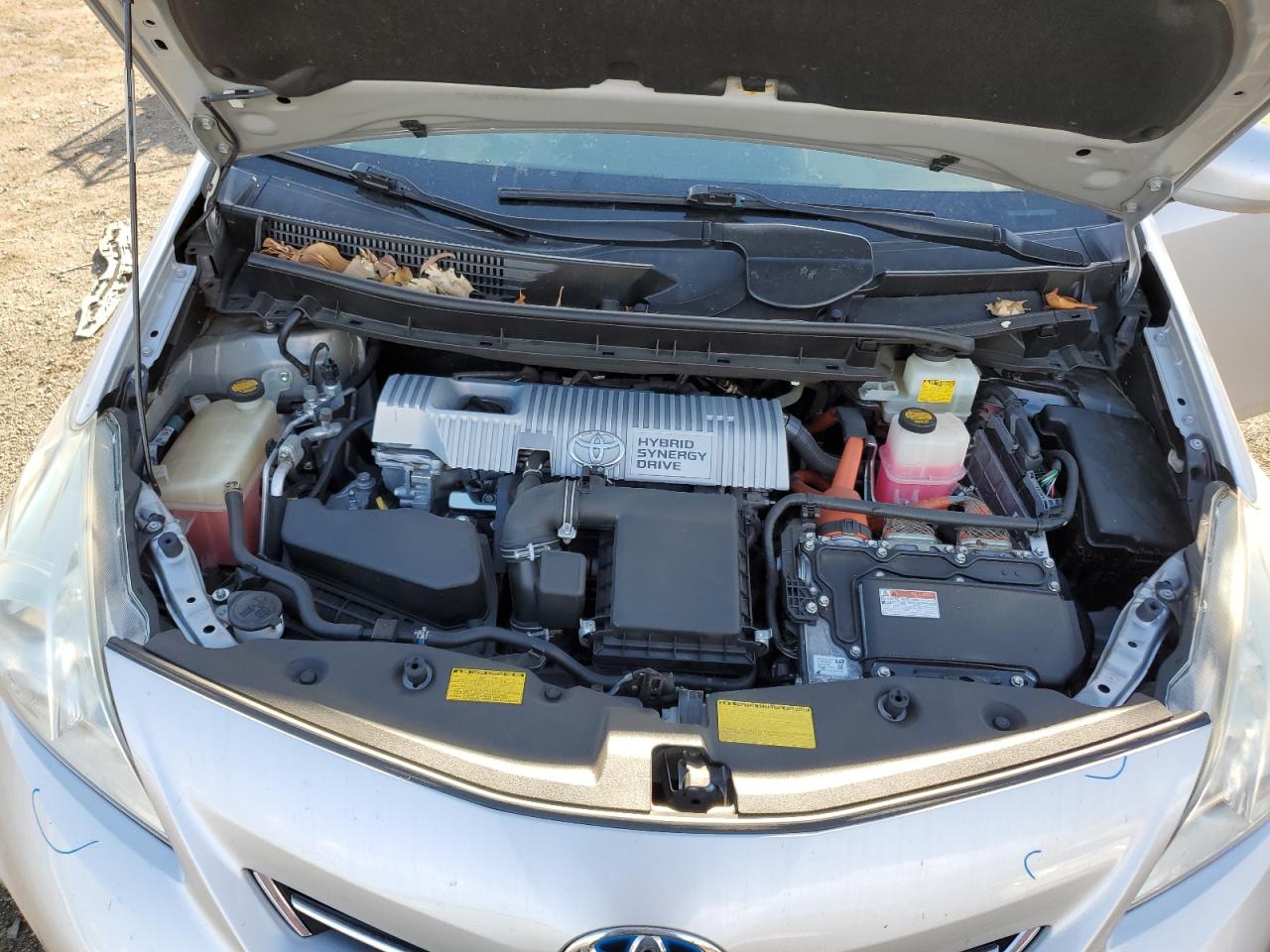 2013 Toyota Prius - Image 11