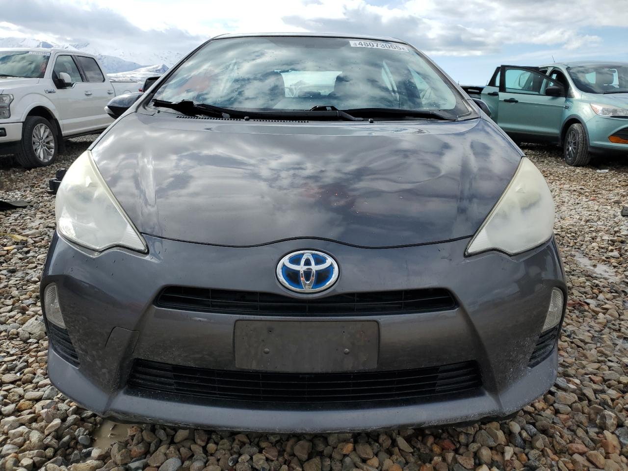 2013 Toyota Prius - Image 5