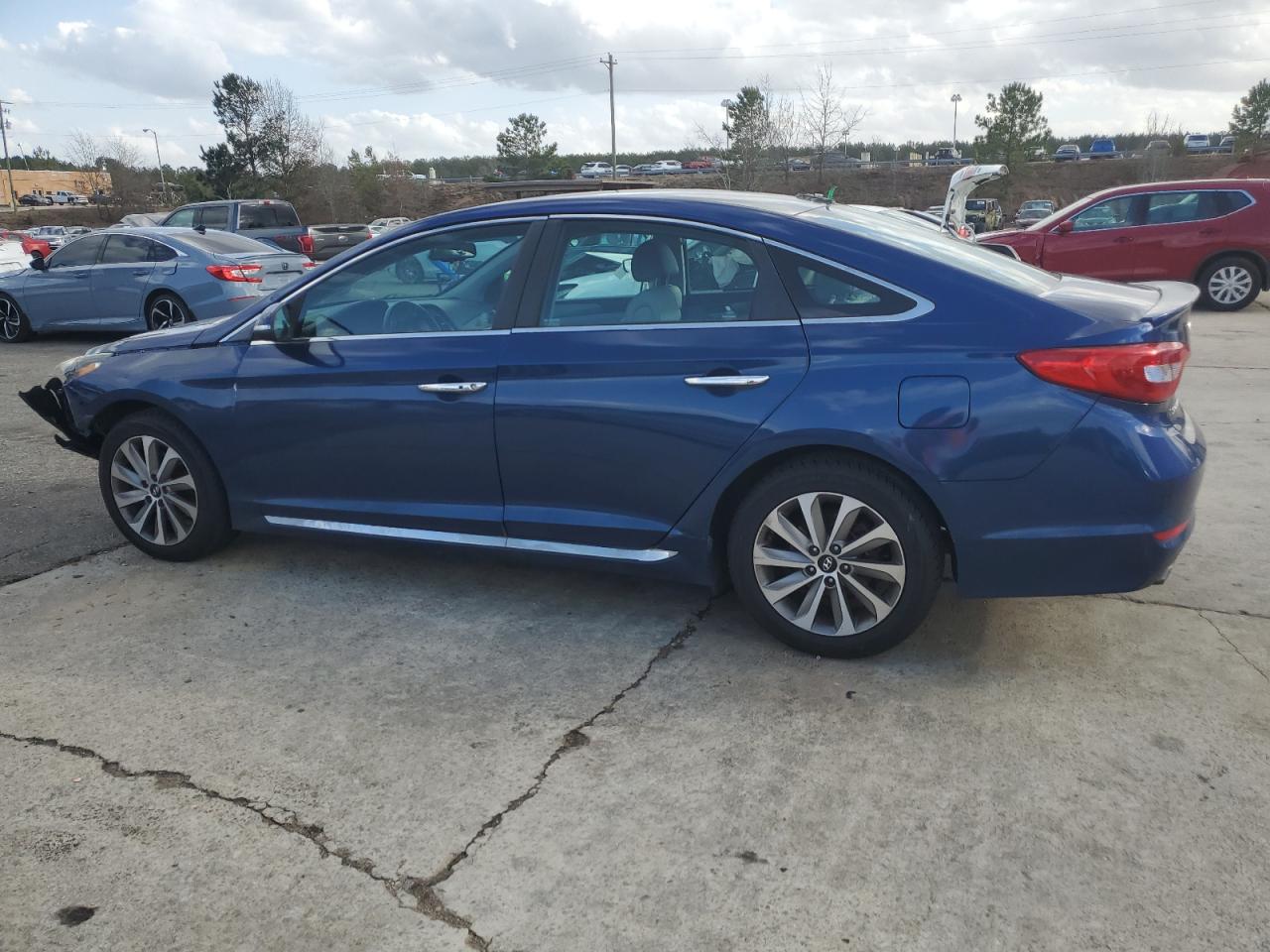 2015 Hyundai Sonata - Image 2