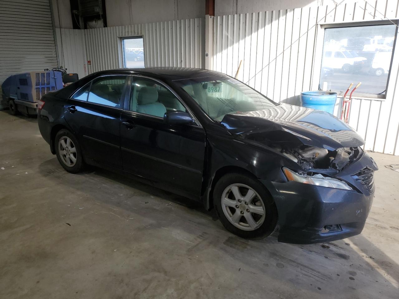 2009 Toyota Camry - Image 4