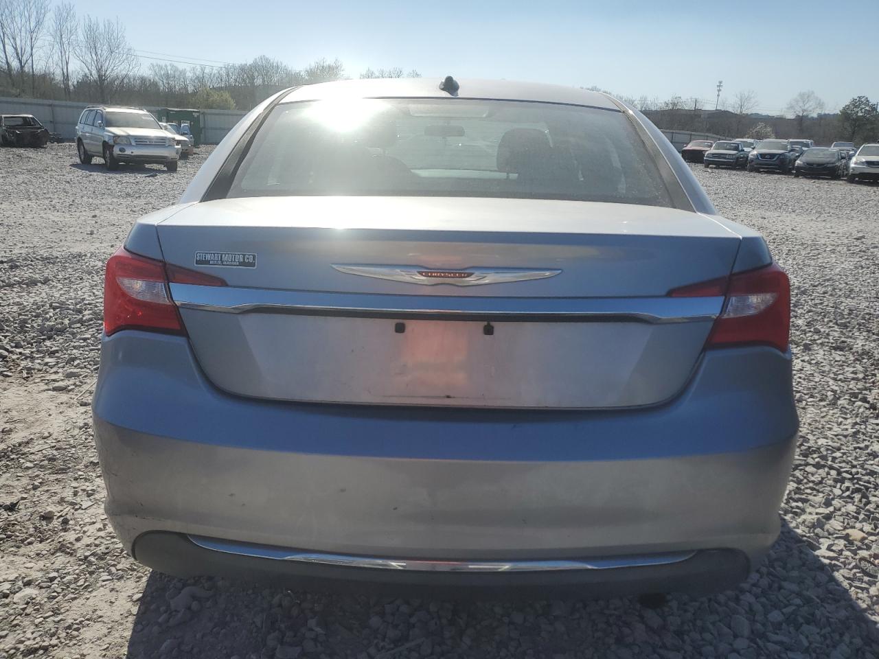 2014 Chrysler 200 - Image 6