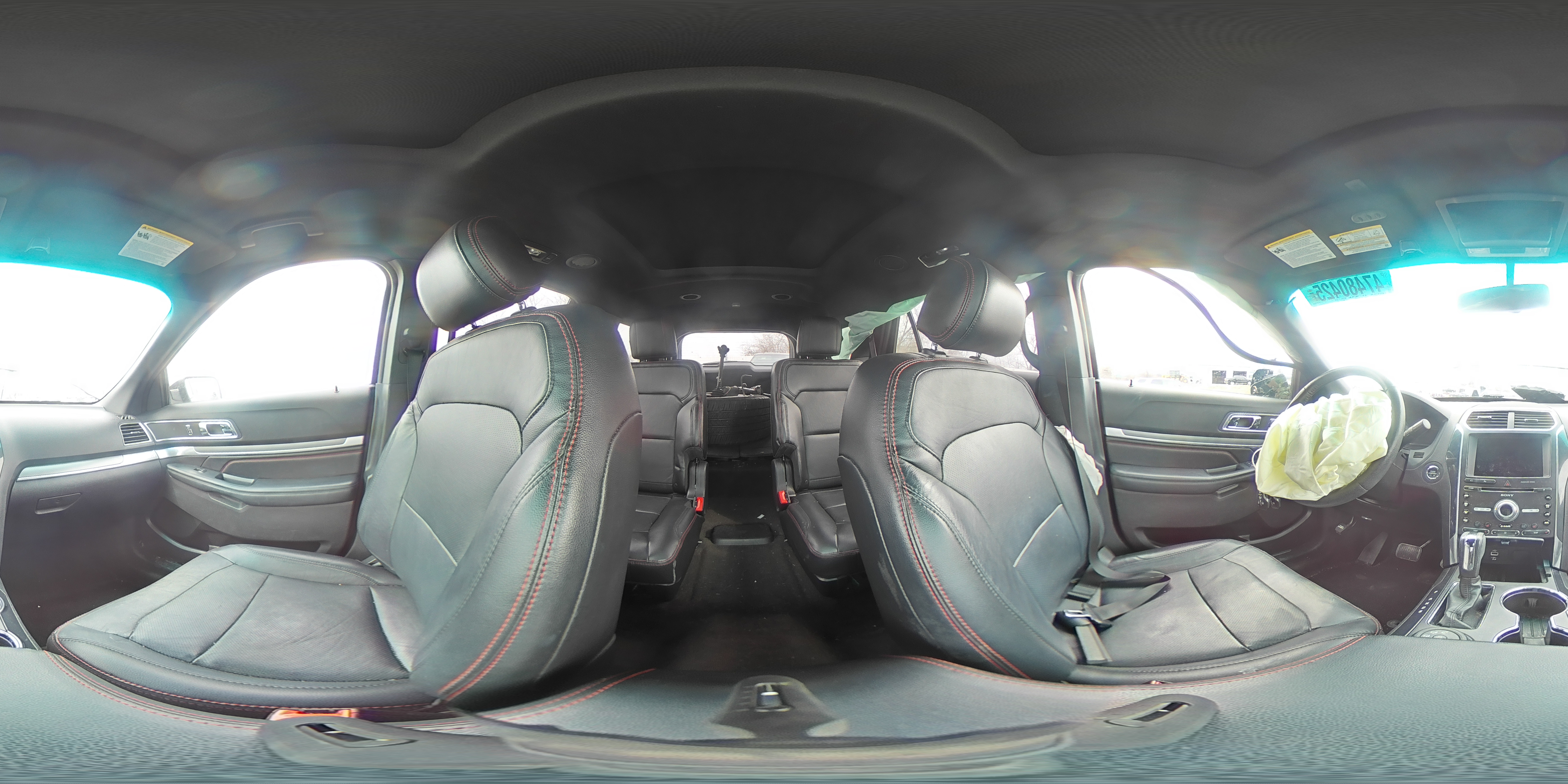 2016 Ford Explorer - Image 14