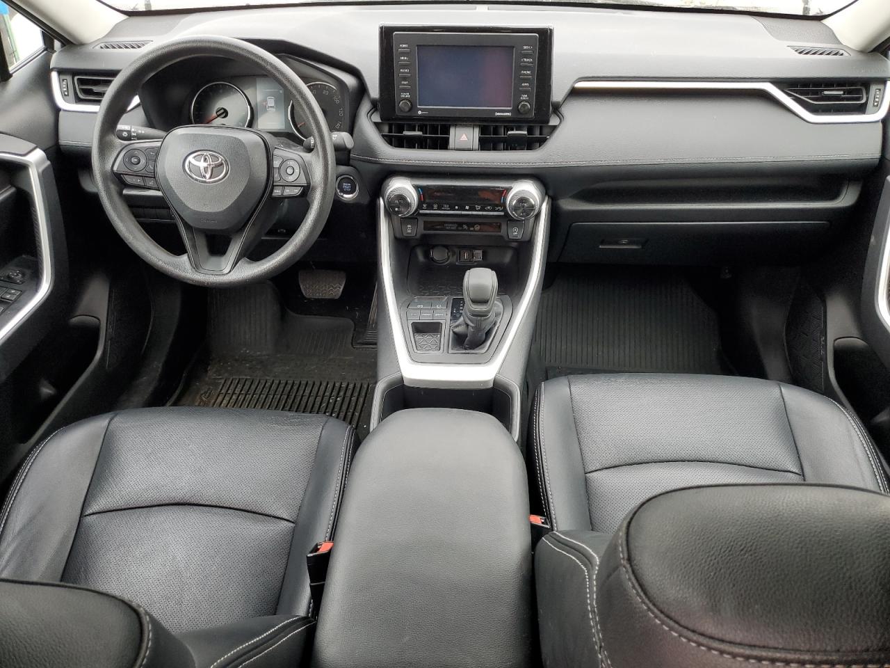 2022 Toyota RAV 4 - Image 8
