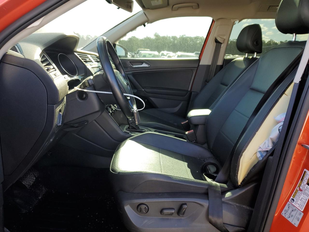 2018 Volkswagen Tiguan - Image 7