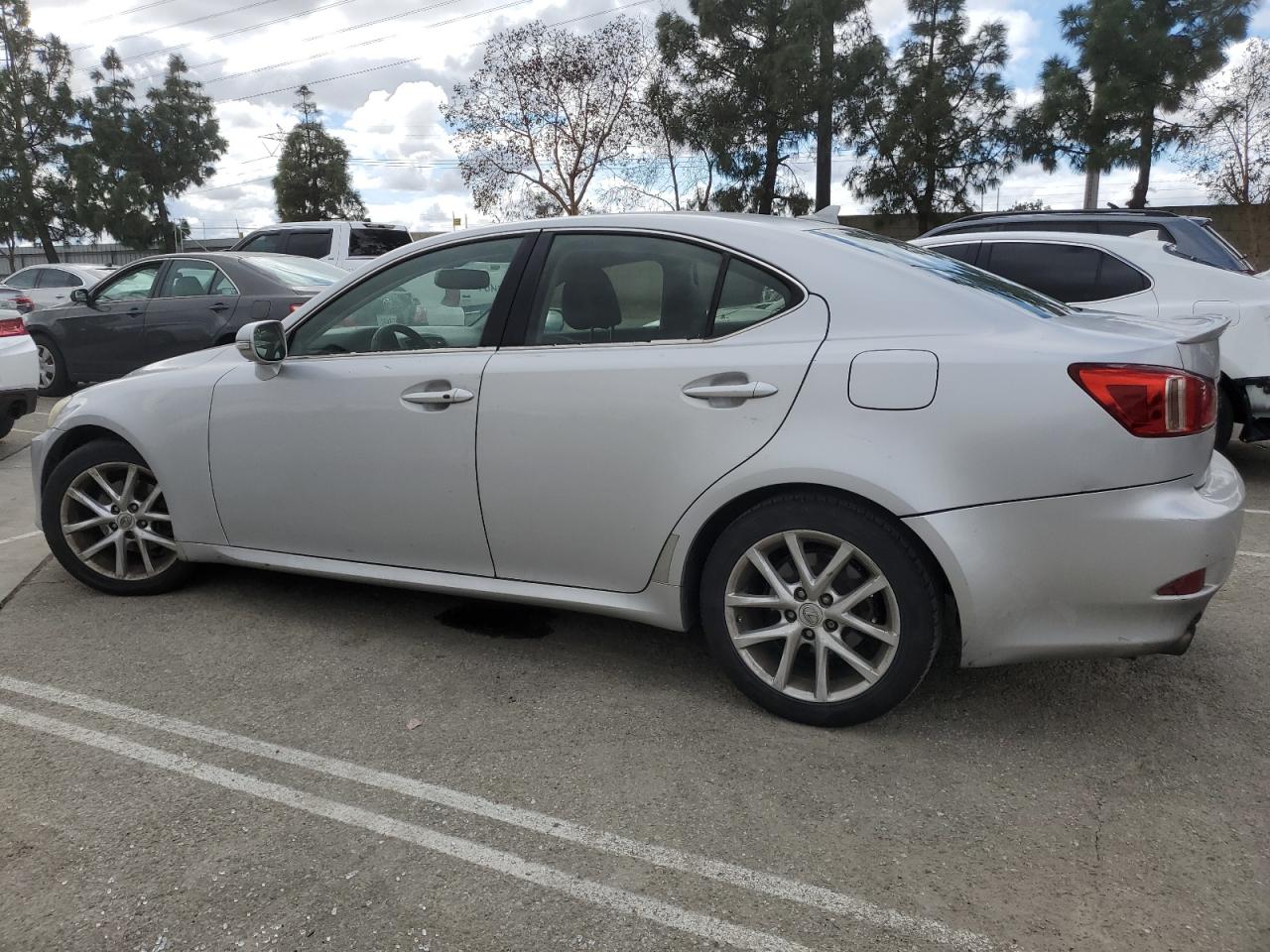 2012 Lexus IS - Image 2