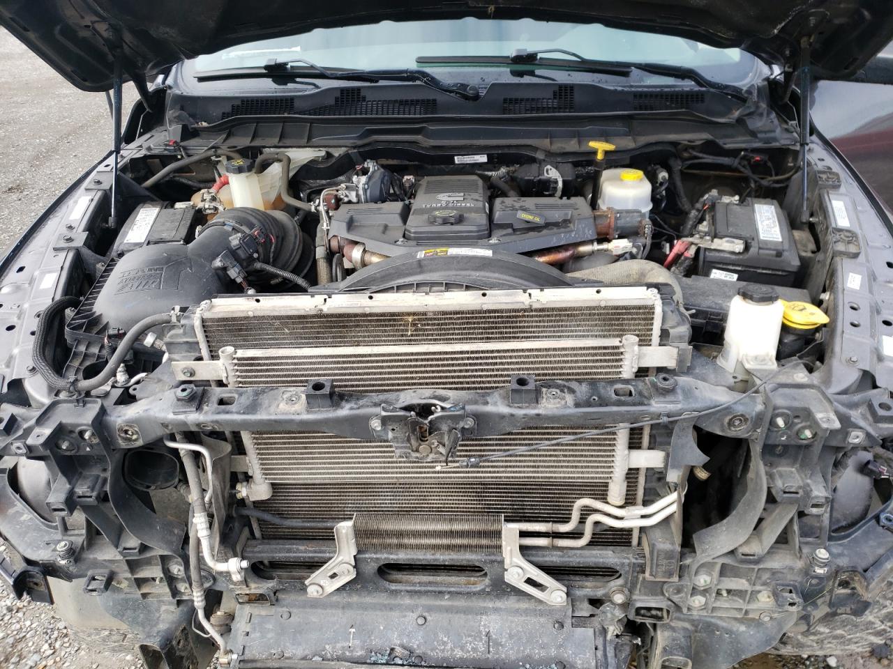 2015 RAM 3500 - Image 11