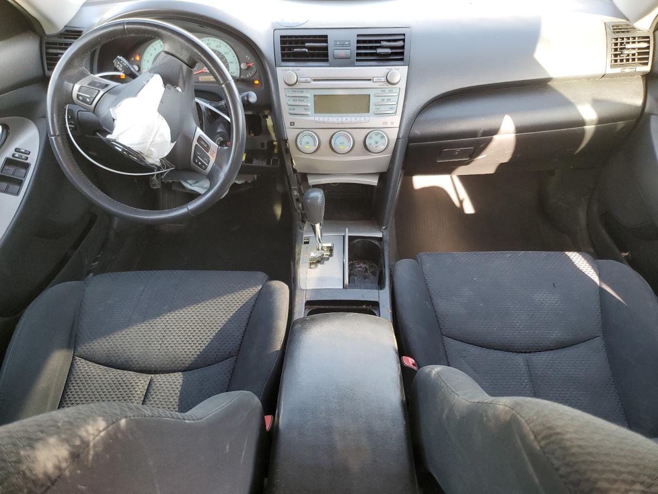 2009 Toyota Camry - Image 8