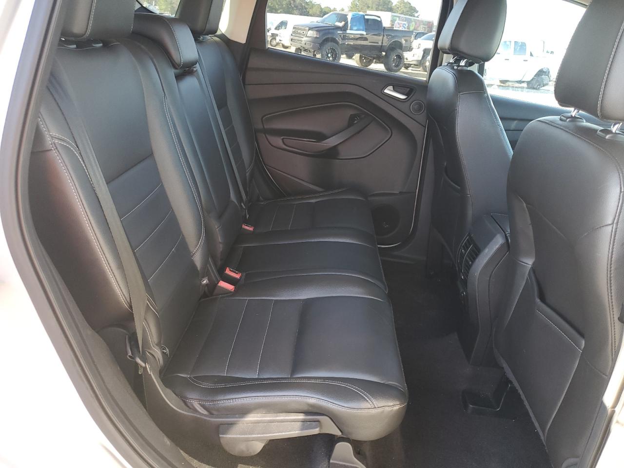 2015 Ford Escape - Image 11