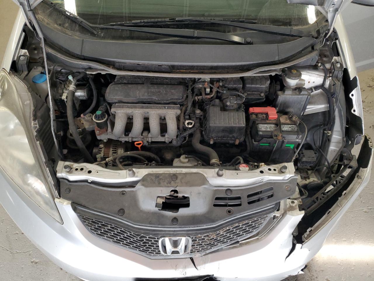 2013 Honda Fit - Image 12