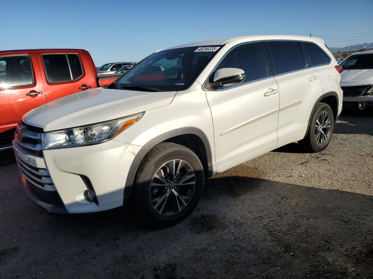 2018 Toyota Highlander - Image 1