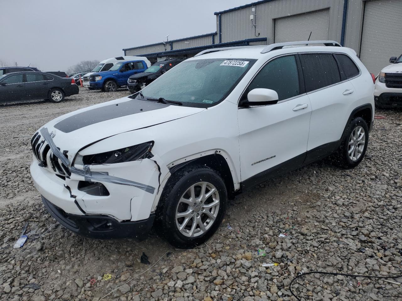2015 Jeep Cherokee Latitude zu verkaufen in Wayland, MI - Front End