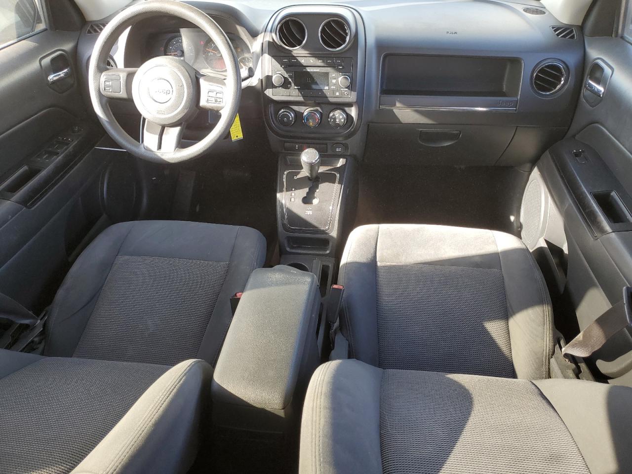 2016 Jeep Liberty (Patriot) - Image 8