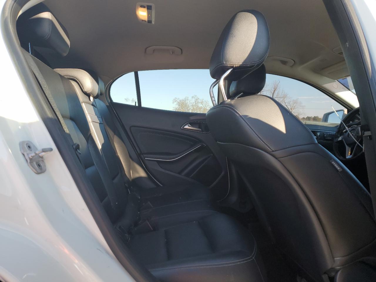 2015 Mercedes-Benz GLA-klasse - Image 11